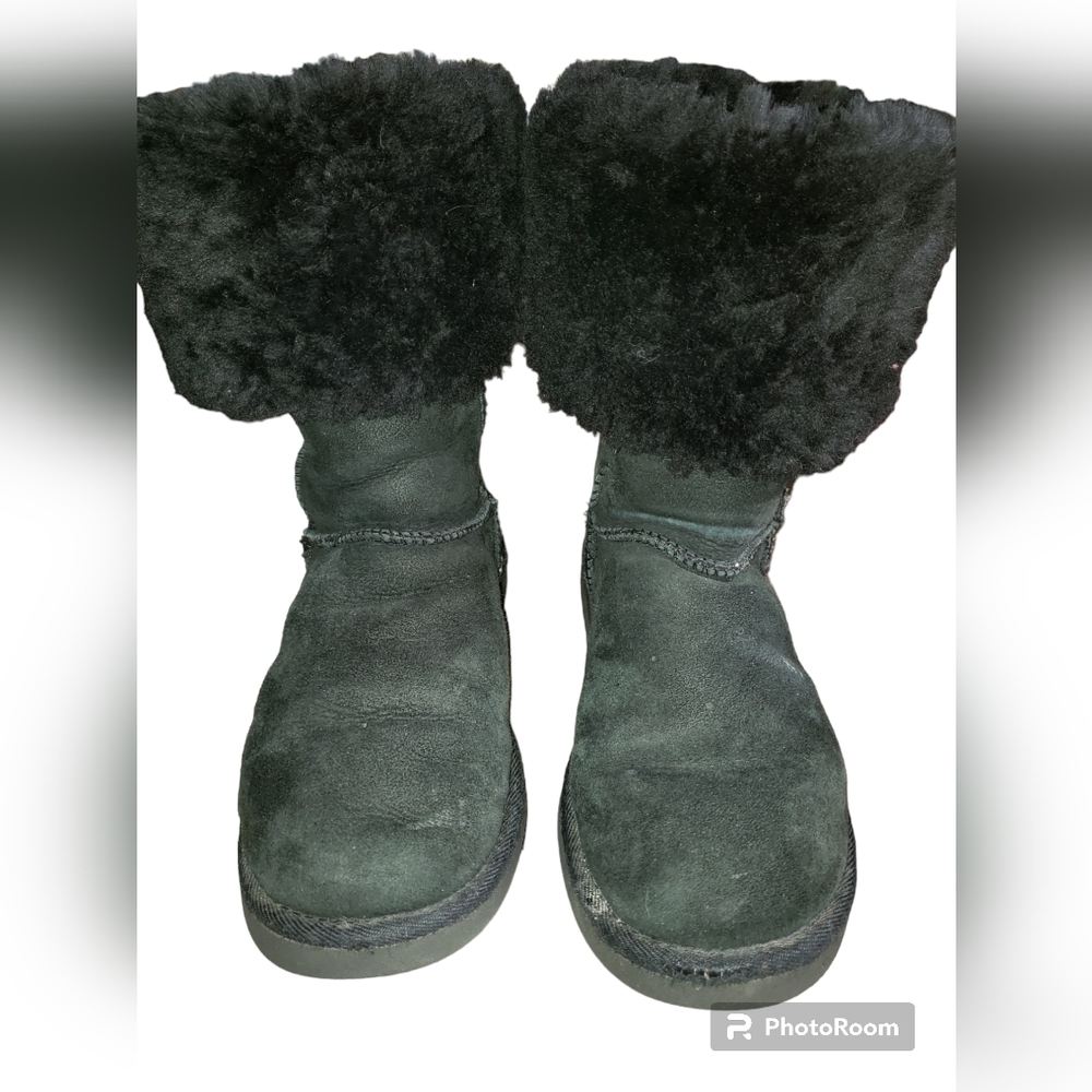 Ugg Classic Tall Boots sz 8